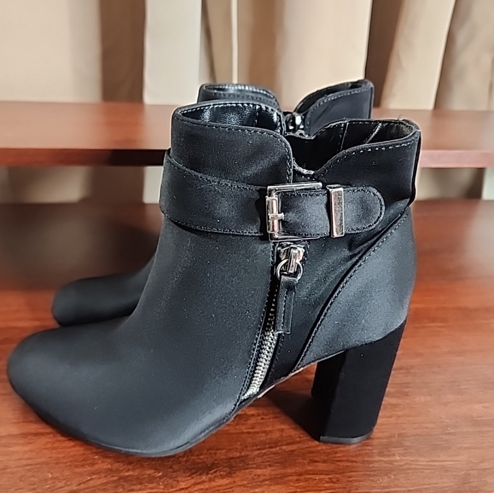 Unisa Satin ankle boots. Size 7
